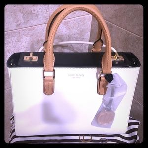 Henri bendel bag